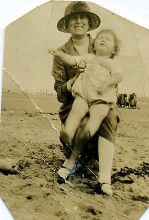 Photo:Me with Grandma (Maud) in 1928