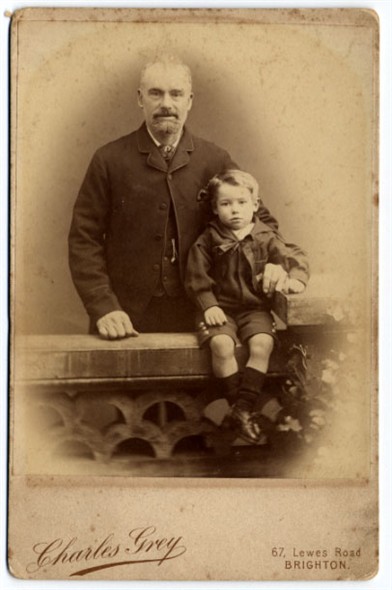 Photo:Edward Todd, 1842, with grandson, Thomas Edward Burtenshaw, 1891