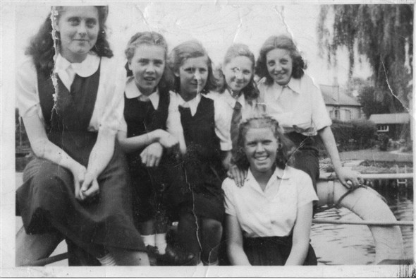 Photo:L-R Ann Brown, Mary?, Margo Swift, Deirdre Gurr, Sylvia Dove and Margaret Saunders