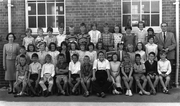 Photo:Miss Mawhinney's class, 1962-63